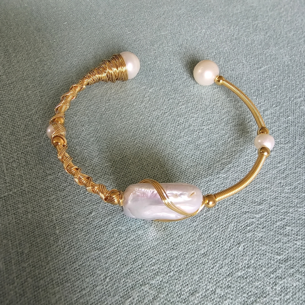 14k Gold Fill Pearl Bangle